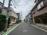 穏やかな時間が流れる落ち着いた住宅街の風景が、日々の暮らしに安らぎをもたらします。