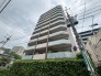 街並みに静かに寄り添う、端正な佇まいのフォルムが日常に落ち着きをもたらしてくれます。