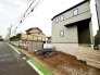 前面道路を含む現地写真
