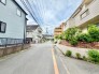 前面道路を含む現地写真
