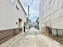 前面道路を含む現地写真
