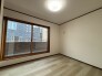 シンプルで無駄のない空間が、日々の暮らしに静かな安らぎをもたらしてくれます。