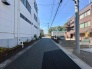 前面道路を含む現地写真
