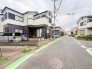 前面道路を含む現地写真
