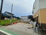 周囲の街並みと調和する穏やかな立地で、新しい暮らしの設計を自由に描ける広さが確保されています。