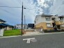 落ち着いた住宅地の一角に位置し、これからの暮らしを自由に描き出せる穏やかな空間です。