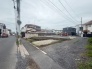 前面道路を含む現地写真

