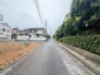 前面道路を含む現地写真
