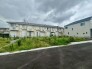 周囲の環境と調和しながら、穏やかで落ち着いた時間が流れる住まいの一角。