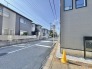 前面道路を含む現地写真
