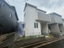 洗練された外観が周囲の街並みと調和し、住まう人の個性を静かに引き立てる落ち着いた佇まい。