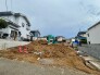新しい暮らしの基盤となる、閑静な住宅街に位置した整えられた敷地です。