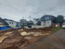 静かな住宅街に広がる、これからの暮らしへの期待が高まるゆとりある更地です。