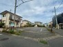住宅街の中にゆとりをもたらす、落ち着いた空気感に包まれた敷地です。