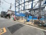 前面道路を含む現地写真
