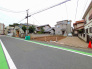 前面道路を含む現地写真
