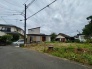 穏やかな空気が流れる閑静な住宅街に佇み、日々の暮らしをしっとりと落ち着いた時間へと導く佇まい。