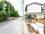 前面道路を含む現地写真
