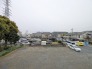 2号棟 前面の住まいとの距離感があるから、圧迫感を感じません。
