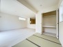 室内全体に明るい空気が流れる住まい。収納も機能的に配置され、心地よい調和を感じる広さです。
