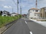 閑静な住宅地で、小さなお子様がいるご家族にも安心。

