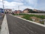 B号地 幅員の狭い道ですが、車通りの少ない住宅街に立地してます。
