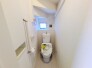 1号棟 ウォシュレット機能付き。憩いの場としてひそかに注目度の高いお手洗いにもご注目ください。
 2026/03/27m
