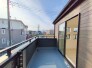 らくらくお洗濯を助ける広いバルコニー。
