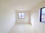 1号棟 子供部屋には丁度良い洋室。サイズは6帖。
 2026/03/06m