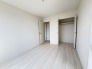 3号棟 今からここを誰のお部屋にしようか、そんな洋室。
