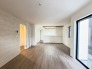 開放的なこの空間がお客様をお出迎えします。ＬＤＫは18帖。
