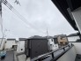 あたり一帯に住宅が広がる立地、住宅地ならではのロケーション。
