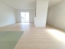 2号棟 広々とした空間に、心地よい光と風が満ちる部屋 2026/05/04m