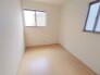 A号棟 こちらはＳ（サービスルーム）表記のお部屋。見た目や使い方は通常の洋室と同じです。
 2026/04/16m