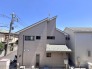 2号棟 あたり一帯に住宅が広がる立地、住宅地ならではのロケーション。
