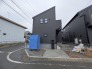 1号棟 足場が外れて、スッキリした外観が見えてきました。
 2026/04/29m