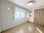 新築の木の匂いのする室内。写真では伝わらないので、ぜひ現地でお確かめください。
