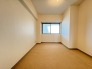 子供部屋には丁度良い洋室。サイズは５．６帖。
