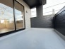 らくらくお洗濯を助ける広いバルコニー。
