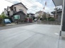 並列2台駐車可能な、ゆとりのカースペースがここに。
