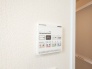 空気もこもらず、いつもクリーンな浴室乾燥機付。
