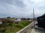 ゆったりとした緑地の多い立地ならでは！緑に包まれた環境です。
