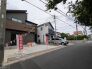 閑静な住宅地で、小さなお子様がいるご家族にも安心。
