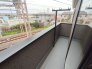 南向きバルコニーでお洗濯ものはいつもカラッと乾きます。
