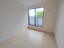 2号棟 子供部屋には丁度良い洋室。サイズは5.2帖。
 2026/06/05m