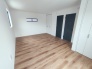 将来的には間仕切りして２部屋に変更可能な洋間。成長に合わせた間取り変更が可能なタイプ。
