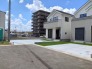 A号棟 車通りの少ない閑静な住宅地、のびのびした子育てに適します。
