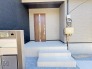 この扉を開けると、新築の木の匂いが待ってます。
