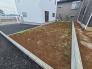 住まいと調和する開放的な敷地は、暮らしの彩りや自由な活用の可能性を広げてくれる場所です。