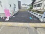 整然と整備された敷地は、これからの暮らしの可能性をゆったりと受け止めてくれる広がりを感じさせます。